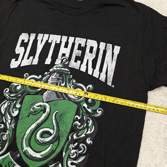 Slytherin Harry Potter Graphic T-Shirt Women's M Black Coat of Arms Logo - Picture 4 of 4